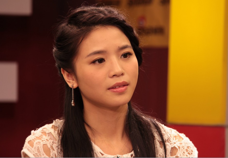 黃英微博曝浪漫求婚經(jīng)過 述求婚時兩人一起洗澡