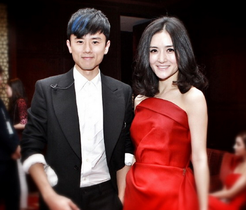 張杰謝娜結(jié)婚照曝光 揭張杰和謝娜怎么認(rèn)識(shí)的