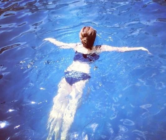 袁雅婷個(gè)人資料 袁雅婷比基尼照誘惑十足