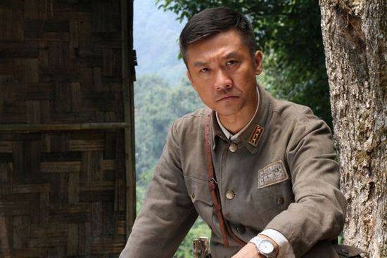 黃志忠現(xiàn)任老婆柯藍(lán)照片合集 揭黃志忠個(gè)人資料