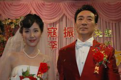 揭秘《情深深》趙薇爹寇振海老婆李婷資料