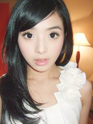 張含韻陪人睡覺照片外泄 張含韻男朋友被曝光