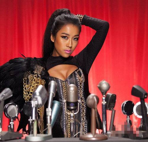 吉克雋逸演唱的《halo》原唱是誰