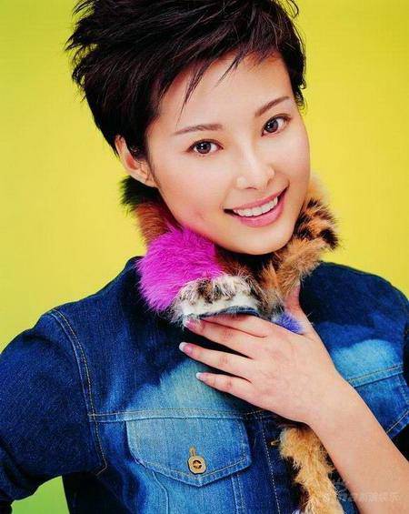 袁立與外國(guó)老公離婚內(nèi)幕 袁立牽手趙寶剛引熱議