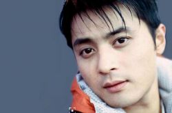 張東健個(gè)人資料 揭其與老婆高小英鬧離婚真相