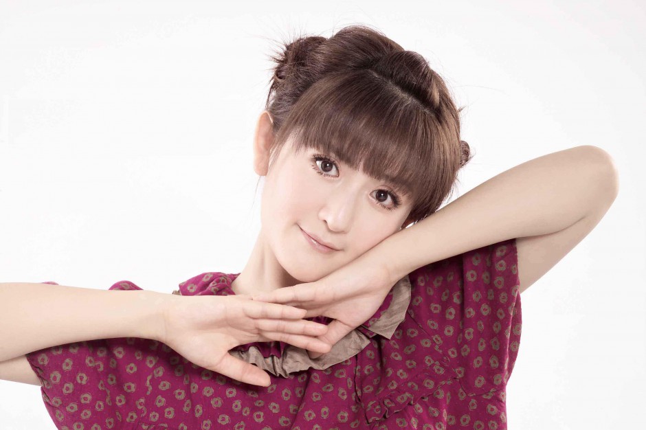 謝娜簡歷曝光 揭秘謝娜為什么下跪道歉