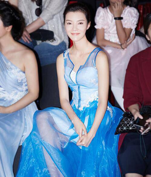 曝車曉個人資料及離婚內(nèi)幕 前夫花千萬捧新歡