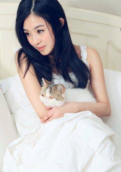 張含韻陪人睡覺照片外泄 張含韻男朋友被曝光