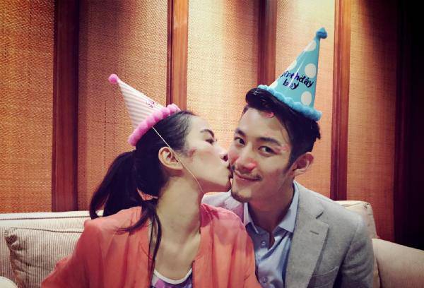 葉璇老公小默先生資料 葉璇幫男友剃頭失手圖