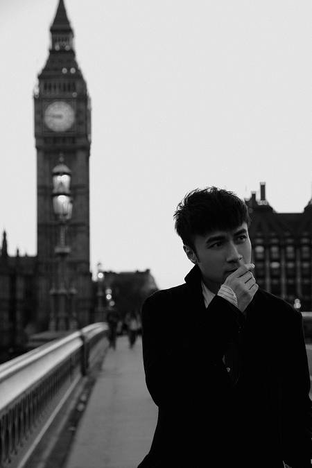 古巨基光棍節(jié)結(jié)婚 雙11辦婚禮遭網(wǎng)友調(diào)侃虐狗