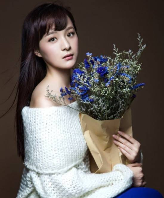 翟天臨女友李依伊已出局 翟天臨江鎧同微博示愛