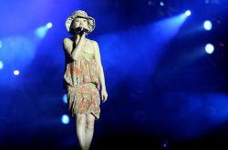 周彥宏照片大曝光 周彥宏疑插足畢福劍婚姻