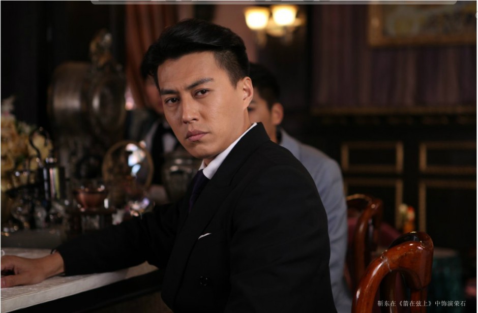 靳東家庭背景不一般 網(wǎng)曝靳東李佳結(jié)婚照