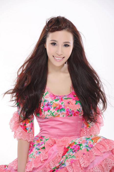 張寧益微博表示終離婚 驗(yàn)收千萬房產(chǎn)時(shí)滿面笑容