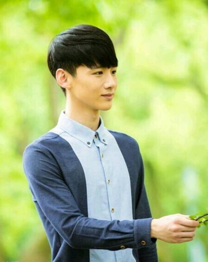 白敬亭自曝初吻經(jīng)歷 揭秘白敬亭個人資料