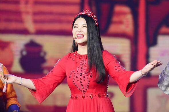 李湘二胎預(yù)產(chǎn)期在明年 揭其個(gè)人資料及減肥方法