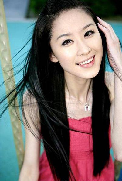 張雯老公是誰 揭秘張雯個人資料