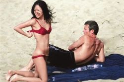 章子怡沙灘高清圖片 章子怡裸照大曝光