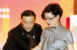 揭秘周立波坐牢原因 周立波老婆胡潔簡介曝光