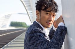 趙立新個人資料曝光 趙立新妻子俞嵐照片