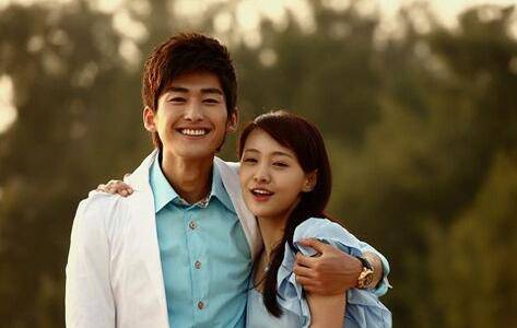 鄭爽整容前后對(duì)比照片 揭與張翰分手的真正原因