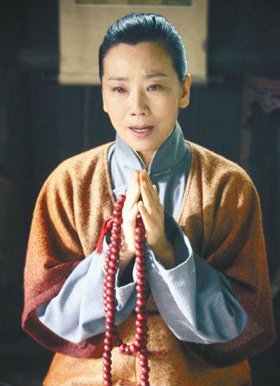 趙奎娥個(gè)人資料曝光 述趙奎娥與陳寶國(guó)幸?；橐?  height=