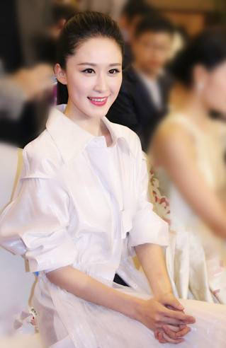 張雯老公是誰 揭秘張雯個人資料