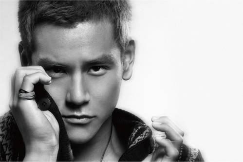 彭于晏整容前后對比照 居然相差這么大