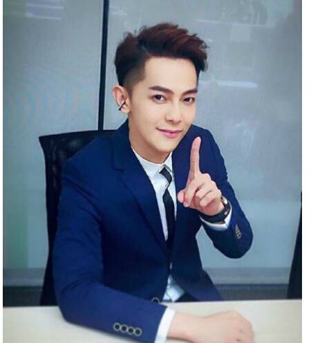 汪東城代言衛(wèi)生巾被調(diào)侃 爆給女友買不尷尬