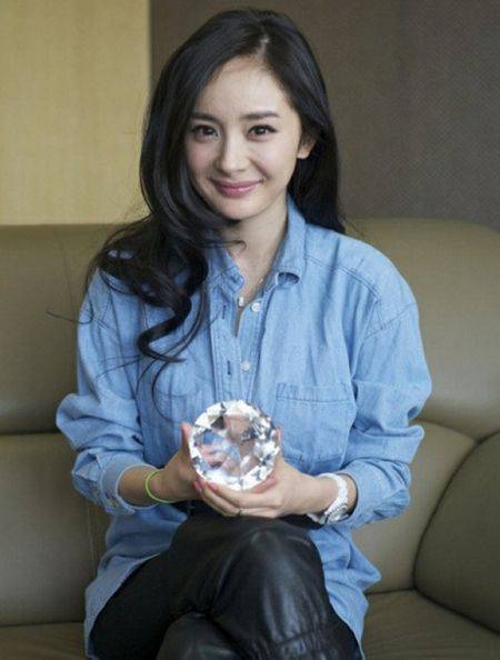 楊冪被潛規(guī)則全圖遭曝光 第一次被 潛 很難過(guò)