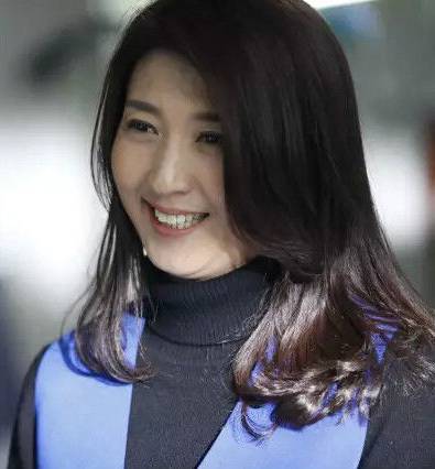 閆學晶的第一個老公是誰 閆學晶的個人資料