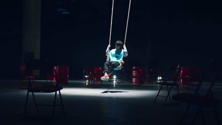 揭華晨宇的爸爸背景資料 華晨宇名副其實富二代