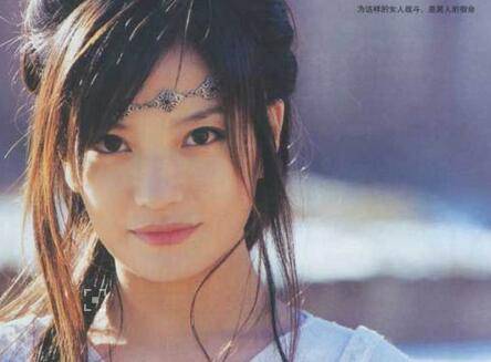 趙薇演過的電視劇有哪些 丈夫探班撞床戲超囧