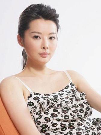 袁立與外國(guó)老公離婚內(nèi)幕 袁立牽手趙寶剛引熱議