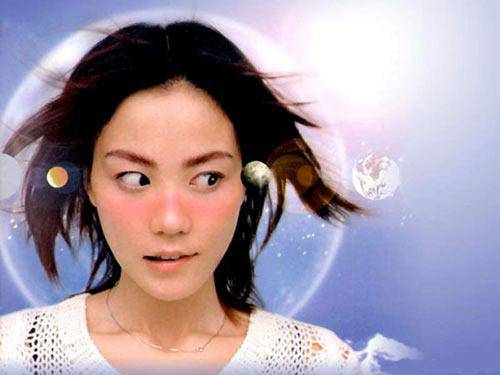 王菲紅唇照撞臉俞飛鴻 網(wǎng)友驚呼 傻傻分不清