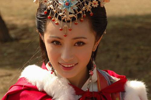 楊冪被潛規(guī)則全圖遭曝光 第一次被 潛 很難過(guò)