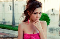 周秀娜激情吻戲 自爆拍床戲起反應(yīng)