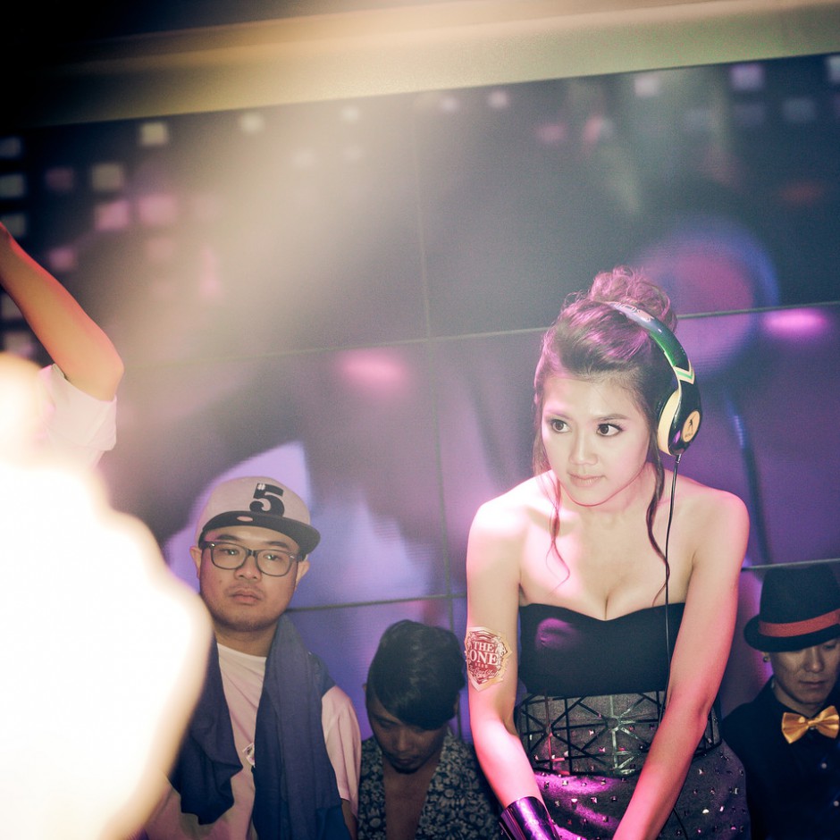 周秀娜激情吻戲 自爆拍床戲起反應(yīng)