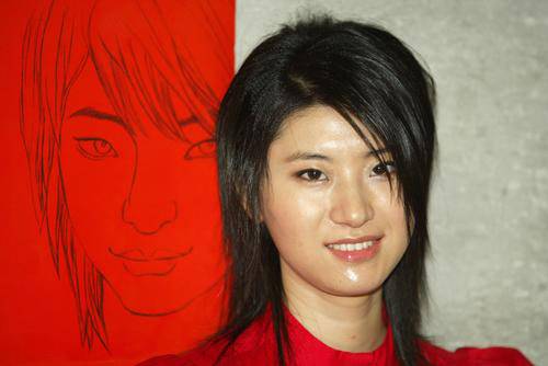 尚雯婕整容過度臉發(fā)僵 網(wǎng)友驚呼慘不忍睹