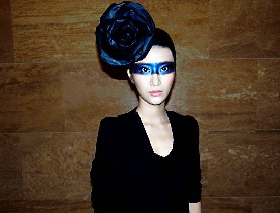 尚雯婕整容過度臉發(fā)僵 網(wǎng)友驚呼慘不忍睹