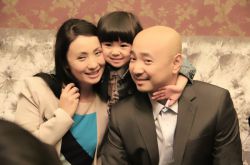 徐崢老婆陶虹大秀事業(yè)線 爆兩人的婚姻不燦爛