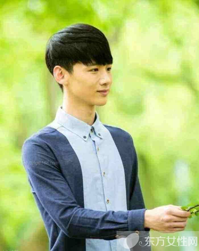 白敬亭整容對(duì)比照 白敬亭自曝初吻經(jīng)歷