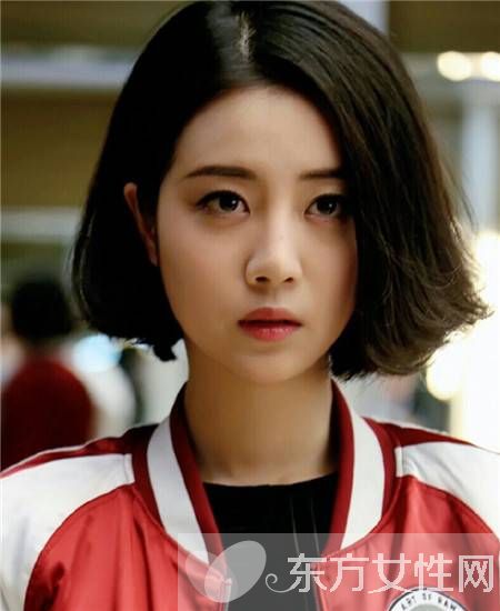 李溪芮整容對比照 李溪芮與友人親密合照性取向遭質(zhì)疑