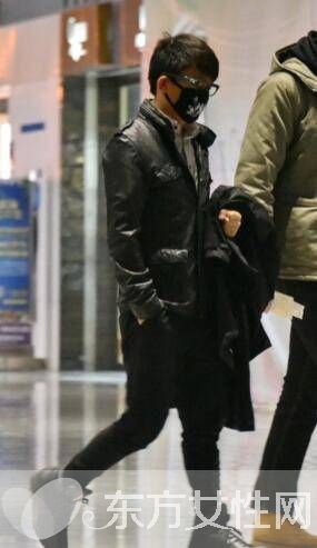 王寶強(qiáng)新助理曝光 不僅帥氣還是個小鮮肉