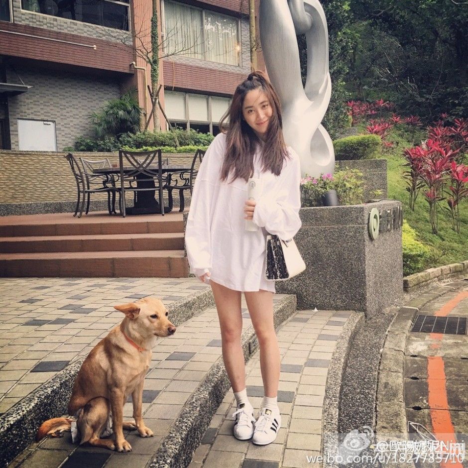 歐陽妮妮比基尼照外泄 火辣身材吸睛無數(shù)