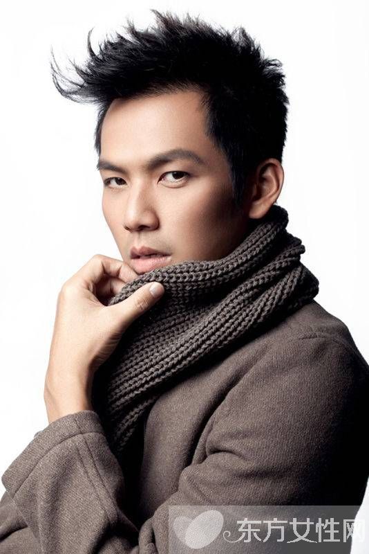 鐘漢良稱吻戲拍多了就熟能生巧 鐘漢良老婆謝易樺曝光