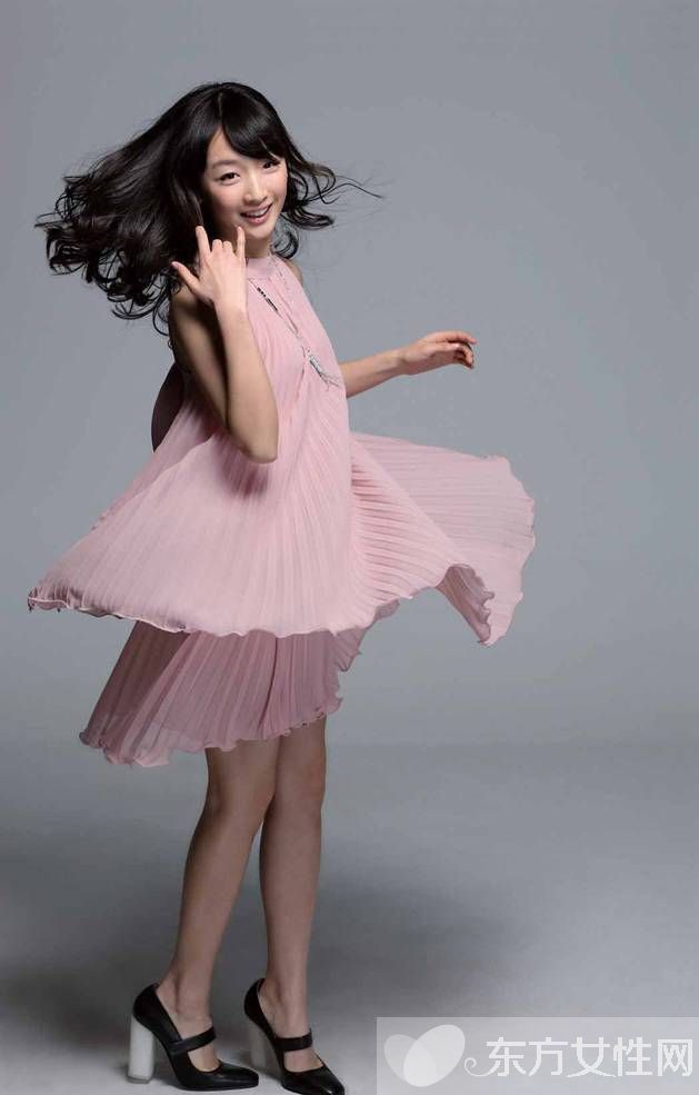 周冬雨割雙眼皮是真的嗎 好多被網(wǎng)友誤認為是貼的