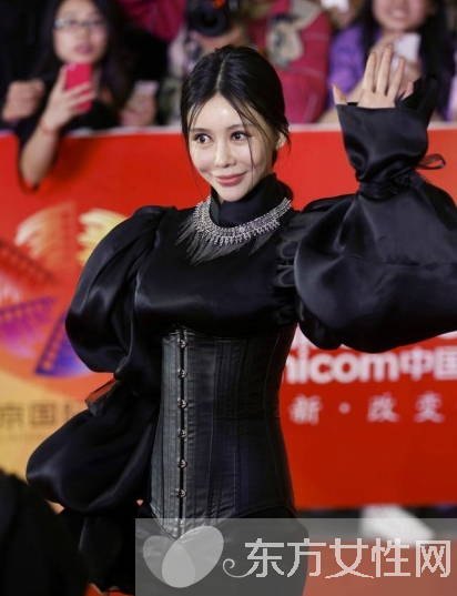 鞏新亮整容前后照片曝光 臉蛋詭異被侃整殘