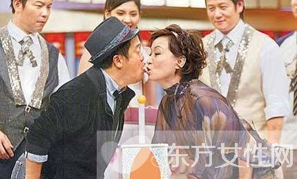 曾志偉前妻是誰 為何離婚42年任被稱曾家媳婦