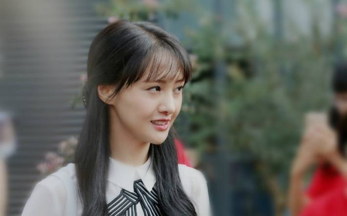 鄭爽后援會解散是怎么回事 粉絲被拋棄已哭暈